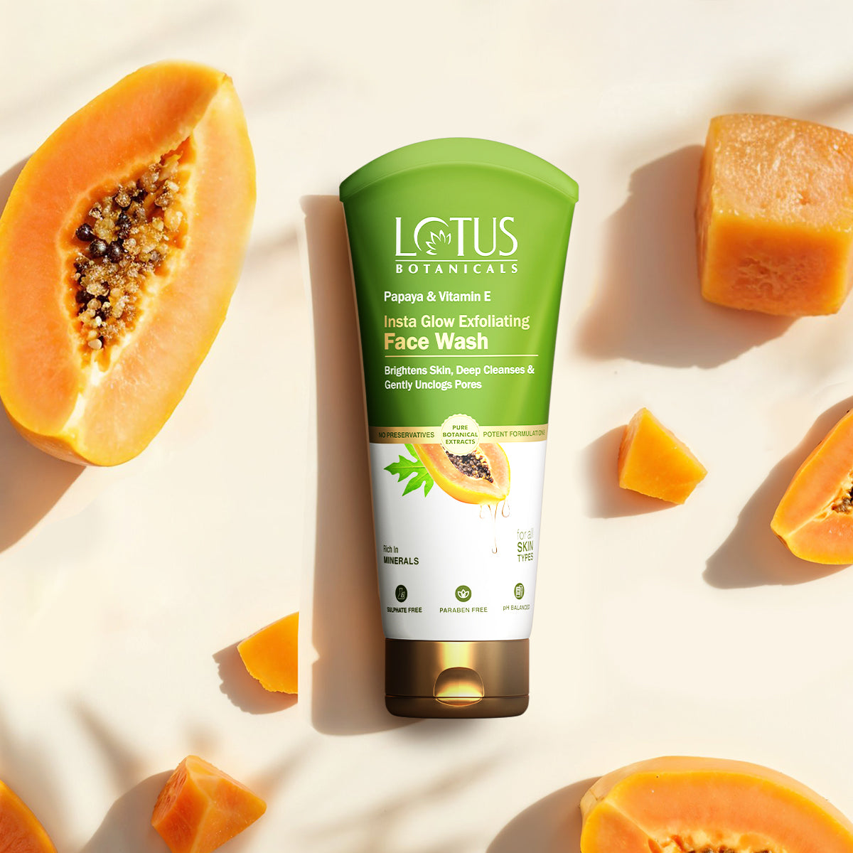 Papaya & Vitamin E Insta Glow Exfoliating Facewash