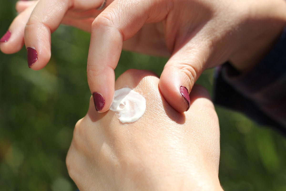 How to Deal with Acne Breakouts During the Summer Months